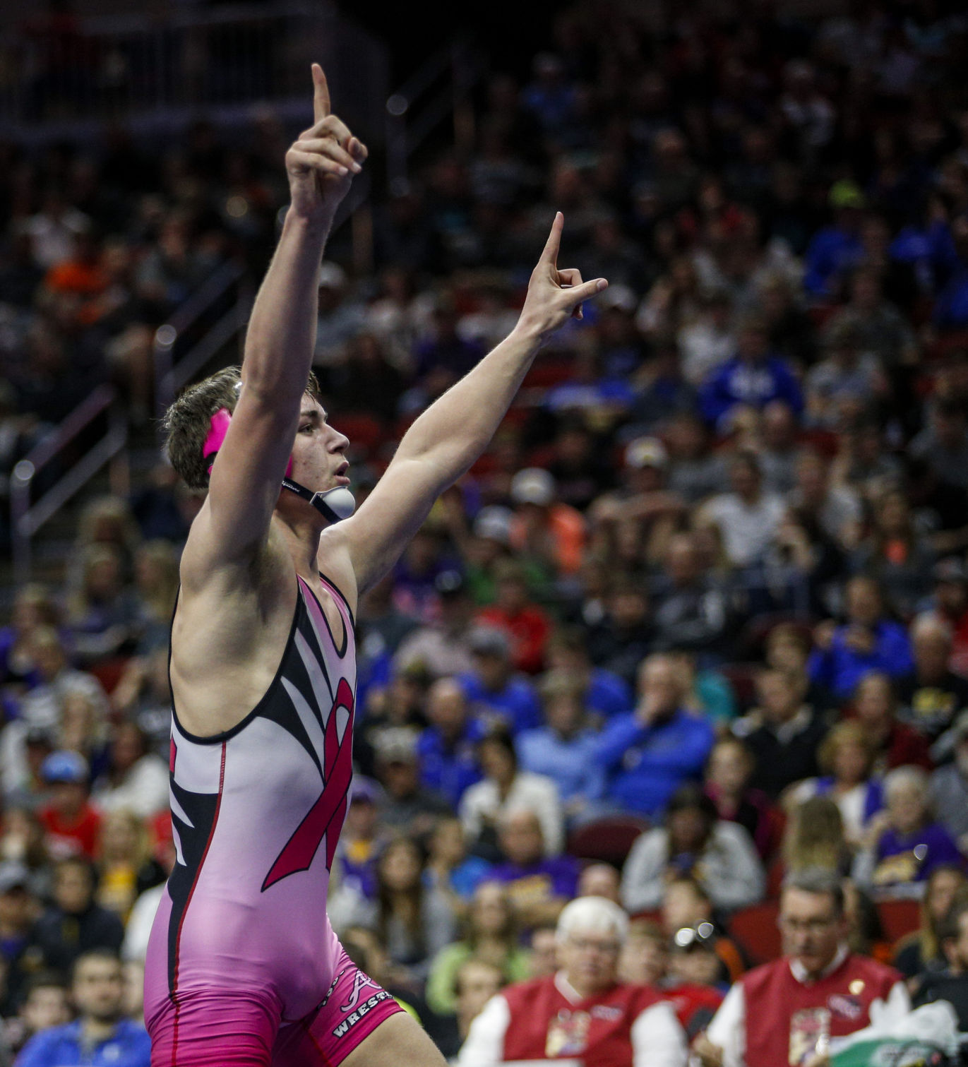 021817-WRESTLING-FINALS-018.jpg